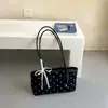 Bolso vintage de gran capacidad de alta moda, nuevo modelo otoño 2026, bolso de hombro simple, bolso tote de nicho estilo coreano para el día a día