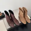 Botas de Caballero Estilo Retro para Mujer 2026 Otoño Nueva Llegada Tobillo Corto Tacón Grueso Aumento de Altura Versátiles Piel Mate Fruncidas Botas de Moda