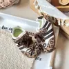 Estilo Outono Antiderrapante Velcro Solado Macio Jardim de Infância Estampa de Leopardo Sapatos de Bebê Sapatos Esportivos para Meninas Sapatos Casuais Infantis Marrom Simples