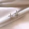 Pendientes Coreanos de Estrella de Cuatro Puntas Pequeños y Exquisitos, Pendientes Simples Elegantes y Versátiles, Lujo Accesible, Gama Alta, Pendientes de Estilo Dulce y Fresco para Mujer