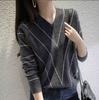 Tejido Exquisito y Versátil para Mujer 2022 Nuevo Cuello en V Rayas Contrastantes Lana Base Tejido Superior de Oficina Invierno