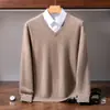 Nueva colección de otoño para hombre: Suéter de punto de cachemira con cuello en V, capa base casual de negocios de manga larga, top de lana versátil para usar en capas