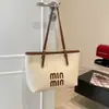 Bolso de axila nuevo y elegante para mujer, bolsa de compras linda y versátil, bolso de hombro único para mujer, bolso de mano tote de moda de nicho