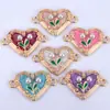 Novo Sucesso de Vendas Criativo Estiloso Acessível Luxo Flor Pérola Coração Duplo Pendente Material para Acessórios DIY Liga de Metal Gotejamento de Óleo Lote