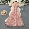 Vestido de malha com gola halter estilo férias francês para mulheres, estilo romântico de verão, sem mangas, com babados, modelador, elegante, vestido longo