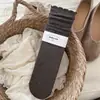 Calcetines de algodón puro de media pantorrilla otoño e invierno estilo coreano patrón oscuro ola ins moderno estilo japonés encaje con zapatos Birkenstock calcetines largos
