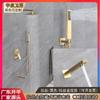 Ducha de pared oculta personalizada, juego de ducha con cabezal de lluvia, grifo cuadrado dorado para hotel o casa de familia.