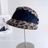 Chica Picante Estampado de Leopardo Retro Ala Plana Sombrero de Equitación para Mujer Otoño Versátil Protección Solar Gorra de Boina Moda para Adelgazar la Cara Gorra de Pico de Pato