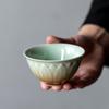 Taza Maestra Celadón con Pétalos en Relieve para Mascota Hogar Personal Taza Individual Juego de Té Kung Fu Taza para Cata de Té Cerámica Té Taza Pequeña