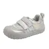 Zapatillas de moda para niñas 2026 nuevo modelo de verano para niños, de malla transpirable, zapatos casuales para bebés y niños pequeños con suelas suaves, zapatos tipo dad