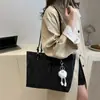 Bolsa de Mão para o Dia a Dia de Grande Capacidade Tendência Transfronteiriça Simples Casual Bolsa de Ombro Elegante Versátil Ins Bolsa Tote Estudantil