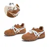 Zapatillas deportivas de cuero genuino para mujer, nuevo modelo versátil otoño 2026, zapatos casuales deportivos, zapatos retro de suela gruesa para aumentar la altura