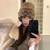 Gorro de Tricô Estilo Coreano Preguiçoso com Bolinhas para Mulheres Inverno Quente Solto Proteção para Orelhas Circunferência da Cabeça Grande Chapéu de Lã Chapéu para Cobrir a Cabeça