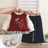 Conjunto de Ropa de Otoño para Niñas 2026 Nuevo Moda Moda Infantil Casual Chaleco Suéter Conjunto de Tres Piezas Bebé Estilo Coreano Ropa de Primavera y Otoño
