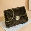 Bolsa de Ombro com Fecho Nova Moda Estilo Coreano Feminina de Pelo 2025 Outono e Inverno Tendência Pequena Quadrada com Corrente Bolsa Transversal Simples