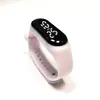 2024 Nuevo LED Luz Blanca Moda Estudiante Pareja Casual Deportes Táctil Táctil Reloj Electrónico Venta al por Mayor