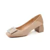 Processamento Transfronteiriço Fivela Quadrada com Strass Personalizada Salto Grosso Sapatos Franceses para Mulheres Primavera e Outono Veludo Salto Alto Bico Quadrado Tamanhos 34-43