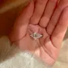 Anéis de Joias Elegantes e Luxuosos com uma Vibração de Conto de Fadas, Moda de Nicho, Corte Marquise, Design Único de Alto Padrão, Joias de Shenzhen