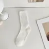 Calcetines de Algodón para Mujer Otoño e Invierno Dopamina Plisados Estilo Japonés Color Sólido Caña Media Versión Coreana Absorbentes de Sudor Transpirables Calcetines Holgados para Niñas