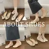 Zapatos Elegantes de Slip-On para Mujer, Otoño 2026, Estilo Retro, Puntera Redonda y Baja, con Hebilla de Cinturón, Aumento Interno de Altura, Versátiles