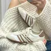 Zapatos de entrenamiento alemanes retro de Hong Kong con plataforma para aumentar la altura y puntera redonda para mujer, nuevos zapatos deportivos casuales de primavera 2026, con cordones y suela blanda, zapatos Forrest Gump