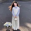 Conjunto de dos piezas elegante para niñas de primavera y otoño: Sudadera de manga larga con cuello polo y pantalones anchos de cuadros estilo coreano casual deportivo