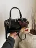 Bolso Boston Versátil de Alta Gama, Bolso de Hombro Simple Brillante Elegante de Lujo Ligero, Bolso Cruzado Personalizado para Mujer 2025