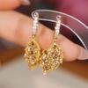 Pendientes pequeños de hoja verde con diamantes, frescos y llenos de elegancia, de alta gama, exquisitos, con hebilla para todas las orejas, ligeros y lujosos, para mujer.