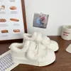 Tenis de Suela Gruesa para Mujer, Nuevo Estilo Otoño e Invierno 2025, Zapatos de Algodón Cálidos Forrados de Felpa, Zapatos Blancos Casuales Deportivos para Mujer que Aumentan la Altura
