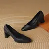 Retro Francés Piel Suave Tacón Grueso 2026 Viaje Marrón Para Mujer Sin Cordones Temperamento Versátil Punta Cuadrada Escotado Tacones Altos Mujer