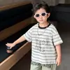 Camiseta de Verano a Rayas de Manga Corta para Niños 2026 Nuevo Estilo Fresca Moderna Ropa Infantil Top de Media Manga