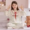 Pijama de Algodón Nube para Niñas, Primavera, Verano, Otoño 2026, Tallas Pequeña, Mediana y Grande, Cuello Redondo, Manga Larga, Conjunto de Ropa de Casa con Dibujos Animados para Usar al Aire Libre