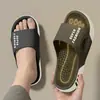 Pantuflas de masaje para hombre, nuevo estilo de verano 2026, para uso en interiores y en casa, antideslizantes, resistentes al olor, de suela gruesa, cómodas y diseñadas para usar en casa