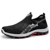 Zapatos de Malla Hueca Temu para Hombre 2026 Verano Nuevo Estilo para Adultos Mayores Suela Suave Zapatos de Papá Modernos Tiburón Zapatos Casuales