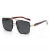 Nuevas Gafas de Sol de Moda para Hombre con Doble Puente y Patas de Imitación Madera Clásicas Versátiles Casuales Tendencia Anti-UV