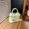 Bolsas Pequenas Tendência Quente de Venda para Mulheres 2026 Nova Moda Versátil Bolsa Transversal Exquisita Super Popular Bolsa Almofada