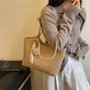 Bolso tote tejido retro para mujer, nueva colección 2026, ligero, elegante y de alta gama, con gran capacidad, adecuado para ir al trabajo