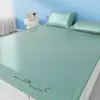 Conjunto de Presente com Três Peças de Tapete de Seda Gelada de Artemísia 1,5- 1,8m Cama de Casal Tapete de Rattan, Produto de Bem-Estar para Empresa, Lavável
