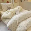 Nuevo Juego de Cama de Hilo Puff 2026 - Estilo Crema Dormitorio Estudiantil Cama Individual Juego de Tres Piezas, Adecuado para Todas las Estaciones