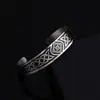 Pulseira Retrô Transfronteiriça Viking Odin Letras de Runa Aço Inoxidável Pulseira Aberta Tendência Cool Joia de Mão para Casal Atacado