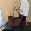 Bolso de Hombro Nuevo Otoño/Invierno 2026, Bolso de Hombro de Moda con Textura Simple Vintage, Bolso Casual de Diseño Nicho para Mujer