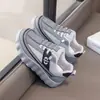 Zapatillas infantiles, nueva colección otoño 2026, estilo coreano de moda, suela blanda, antideslizantes, zapatos casuales versátiles para niños mayores
