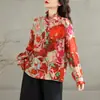 Foto Real da Nova Blusa Feminina Romântica, Doce e Fresca com Gola de Renda da Coleção Primavera-Verão 2026, Camisa Feminina de Algodão e Linho com Manga Longa Estampada
