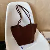 Bolso tote elegante y único para mujer, gran capacidad, nueva colección otoño 2026, bolso tipo cubo ligero, adecuado para ir al trabajo, bolso de hombro para mujer