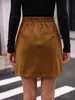 Saia Midi Casual Retro em Camurça Linha A com Cintura Alta, Fechamento Frontal com Botões, Bolsos Duplos, Efeito Emagrecedor, Adequada para Mulheres que Trabalham Fora, Saia Curta