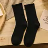 24 Meias Masculinas de Inverno Veludo Aconchegante Espessadas Algodão Felpudo Outono e Inverno Meias Listradas Masculinas Cor Lisa Meias de Cano Médio