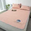 Categoría a Grado Materno e Infantil Set de Tres Piezas de Colchoneta de Látex de Seda de Hielo Verano Sábana Ajustable Dormitorio Estudiante Colchoneta Acondicionada Transpirable