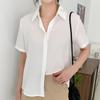 Francês Retro Solid Color Top Loose All-match Lazy Niche Verão High-end Design Camisa Base Empilhada
