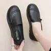 Estilo Outono/Inverno 2026 Solado Macio Cabedal Macio Antiderrapante Sapatos de Couro Pequenos para Trabalho Feminino Slip-On Mocassins Flats Femininos
