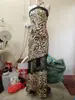 INS Transfronterizo Verano Temperamento Estampado de Leopardo Patchwork Encaje Profundo Halter en V Sexy con Tirantes Cola de Pez Vestido Largo